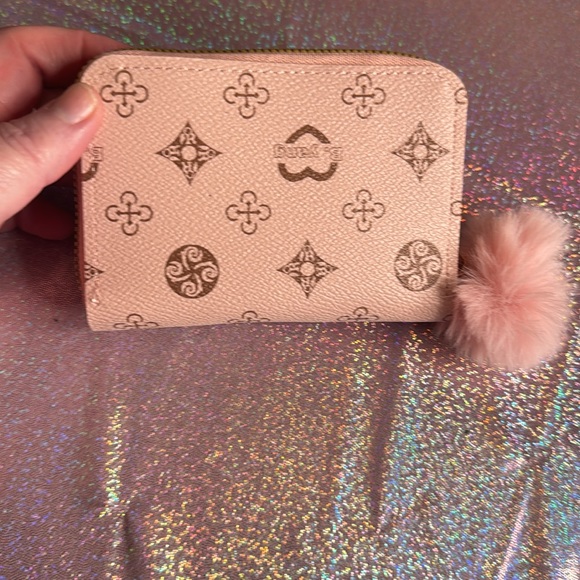 Pink Faux Leather Pompom wallet NEW - Picture 4 of 6